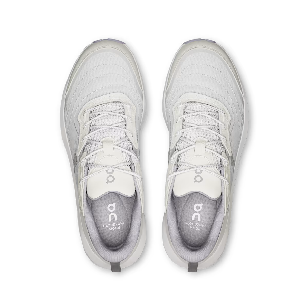 Auf dem Wolkenzonenmond