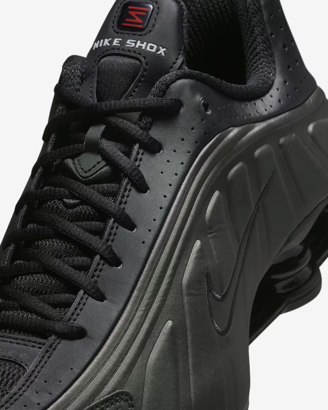Nike Shox R4