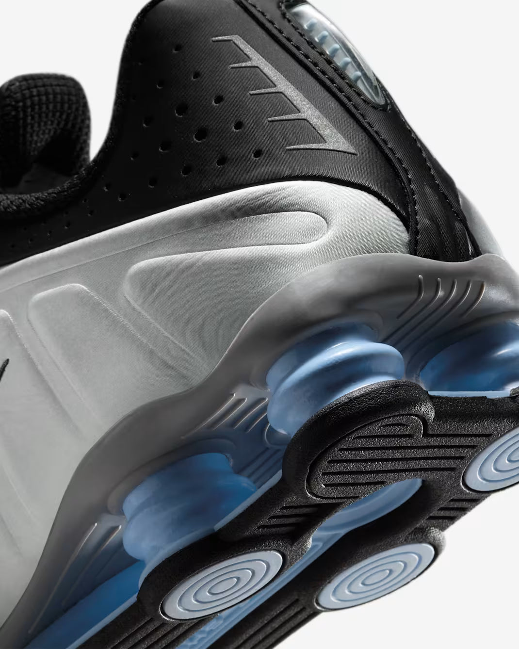 Nike Shox R4