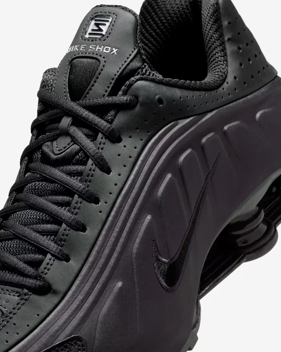 Nike Shox R4