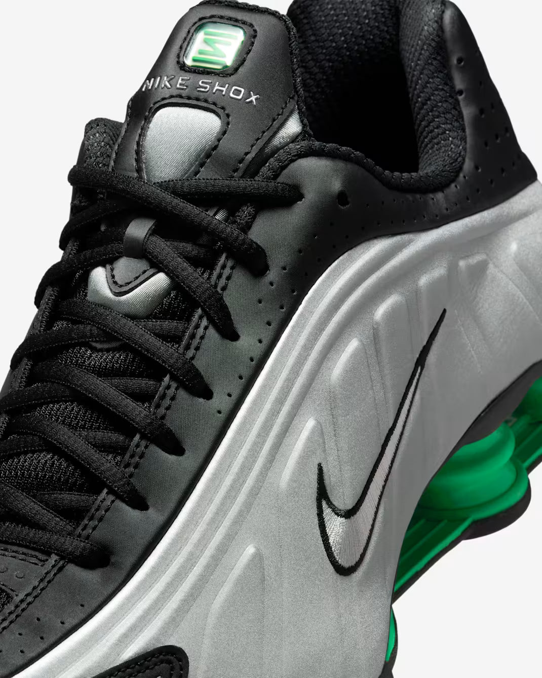 Nike Shox R4