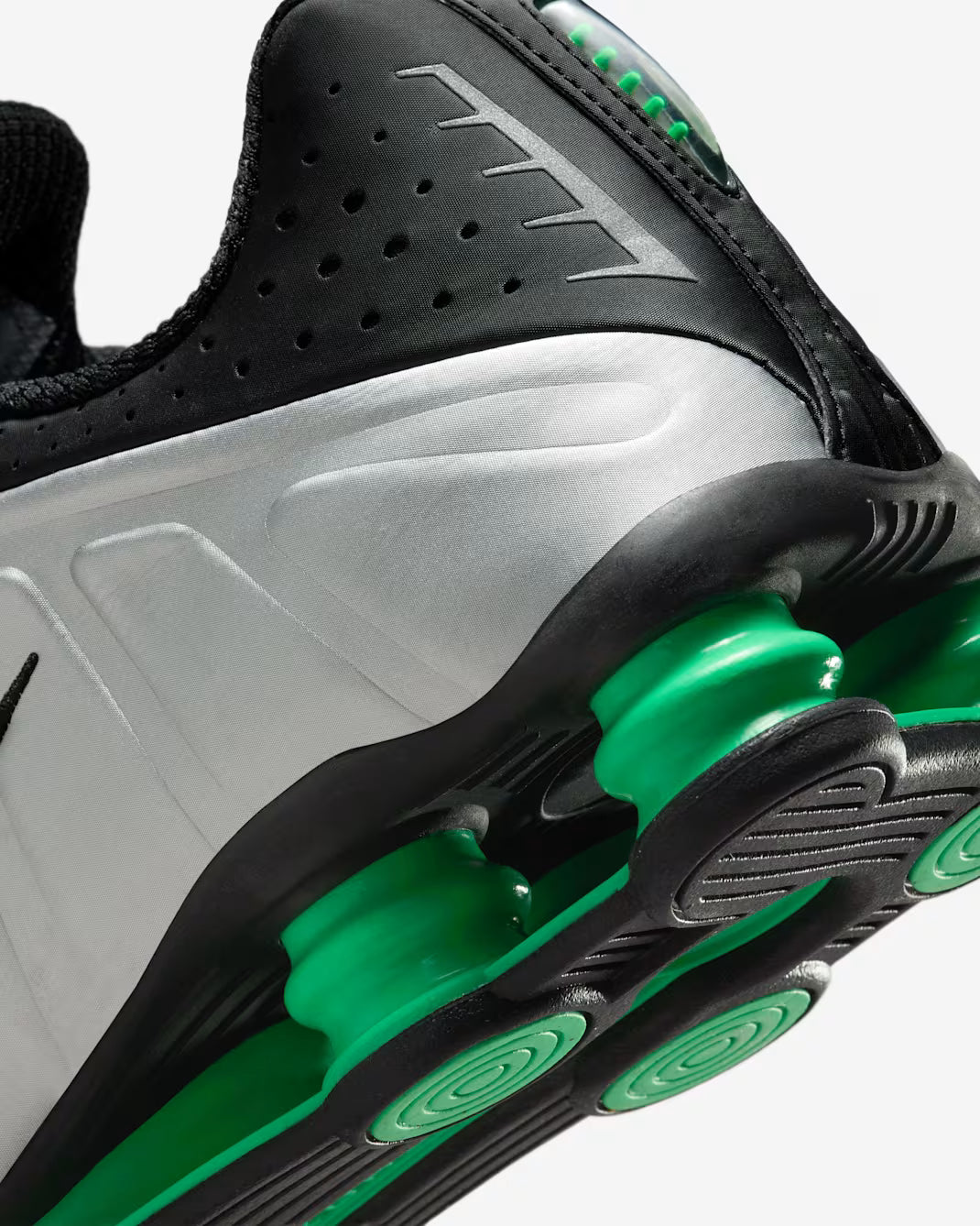 Nike Shox R4