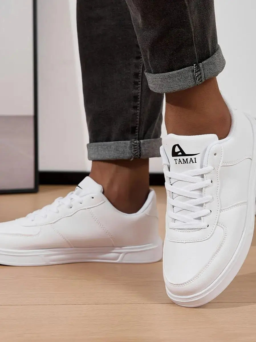 Leder Herren Weiße Sneakers Atmungsaktive Skateboardschuhe Herren Outdoor Walking Laufschuhe Paar Freizeitschuhe Größe 36-45