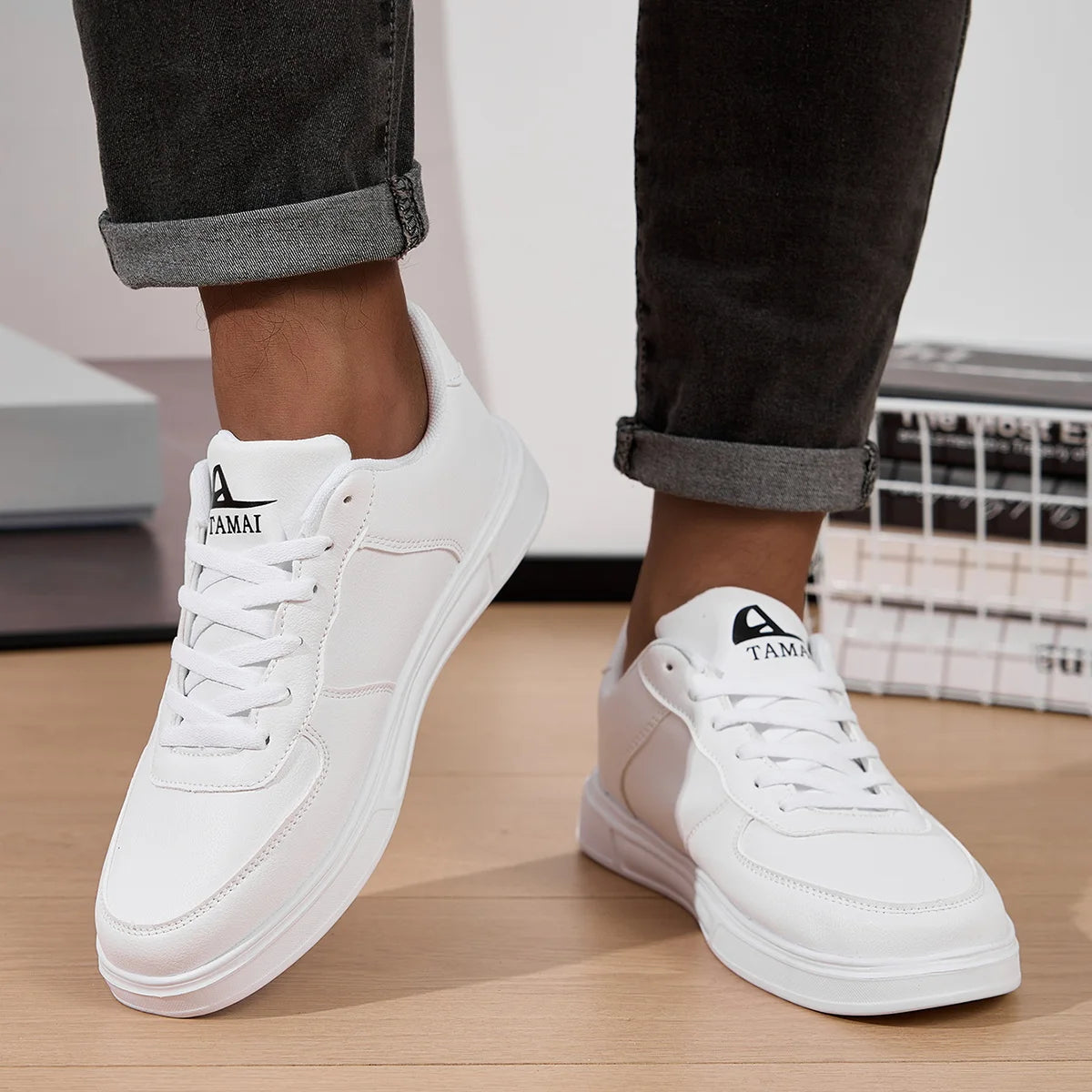 Leder Herren Weiße Sneakers Atmungsaktive Skateboardschuhe Herren Outdoor Walking Laufschuhe Paar Freizeitschuhe Größe 36-45