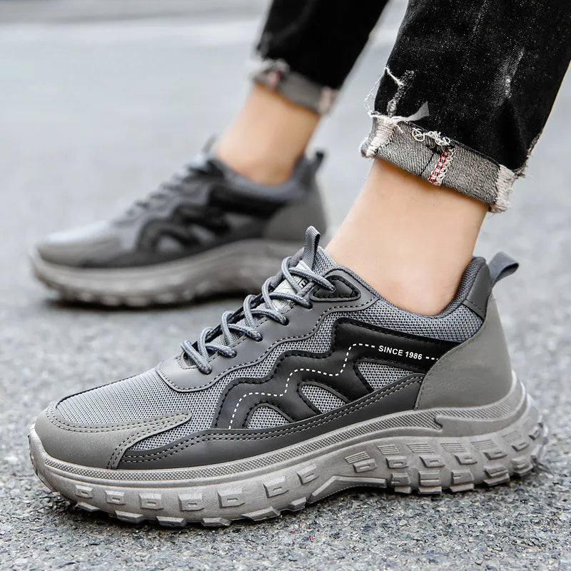 Hochwertige Herren-Sportschuhe aus Mesh, atmungsaktiv, dick, weich besohlte Anti-Rutsch-Sneakers in reiner Farbe, Sportschuhe