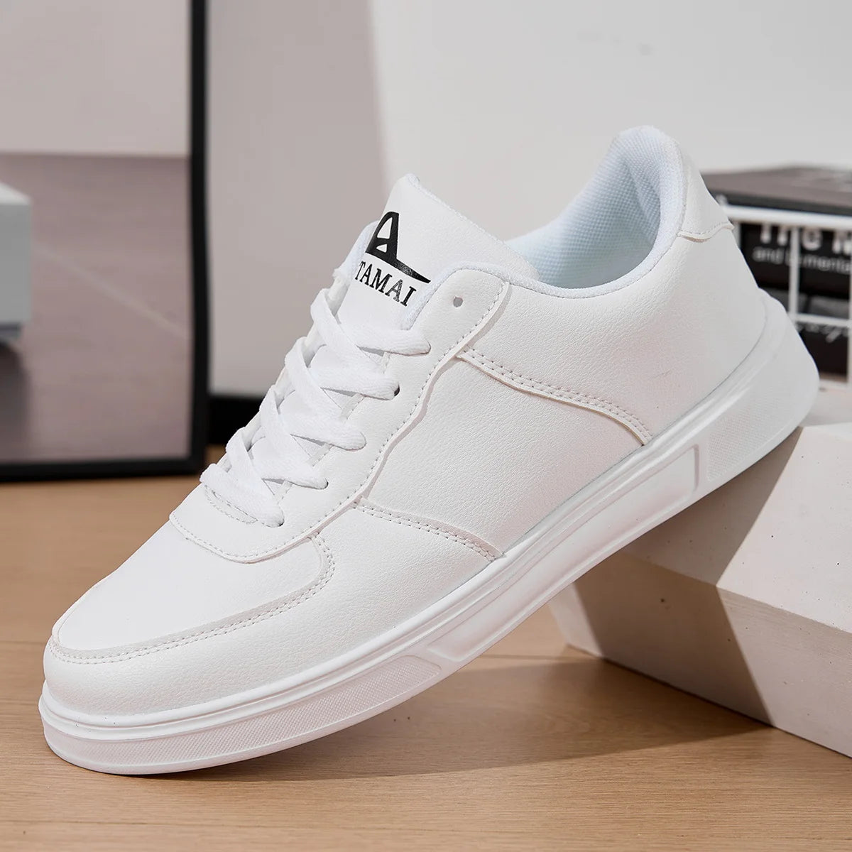 Leder Herren Weiße Sneakers Atmungsaktive Skateboardschuhe Herren Outdoor Walking Laufschuhe Paar Freizeitschuhe Größe 36-45